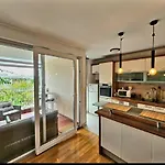 דירה Beautiful Apartment, By Foot ספליט