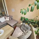 Beautiful Apartment, By Foot アパート スプリト