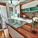 Daire Beautiful Apartment, By Foot