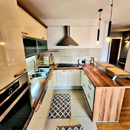 Beautiful Apartment, By Foot * Split