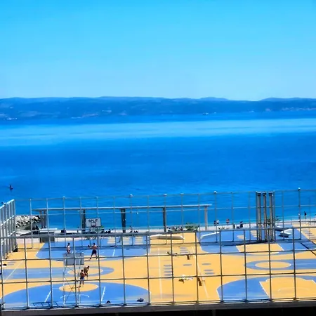 Beautiful Apartment, By Foot Daire Split