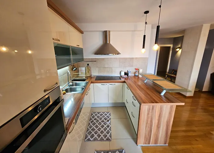 Beautiful Apartment, By Foot Σπλιτ