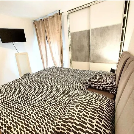 Beautiful Apartment, Close To * سبليت