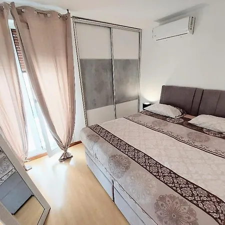 شقة Beautiful Apartment, Close To