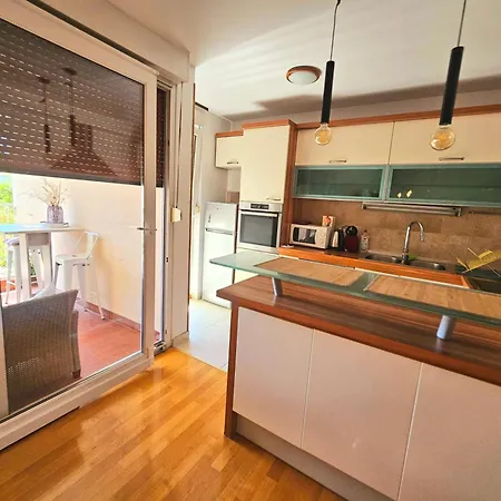 Beautiful Apartment, By Foot * Split