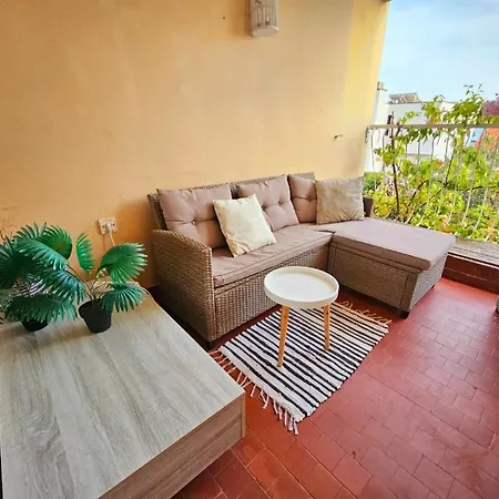 Beautiful Apartment, By Foot Apartment Split