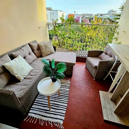 Apartment Beautiful Apartment, By Foot