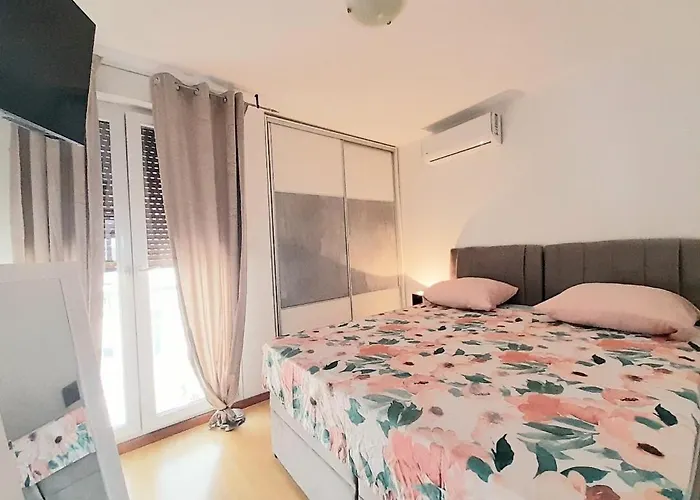 Beautiful Apartment, By Foot Apartament *