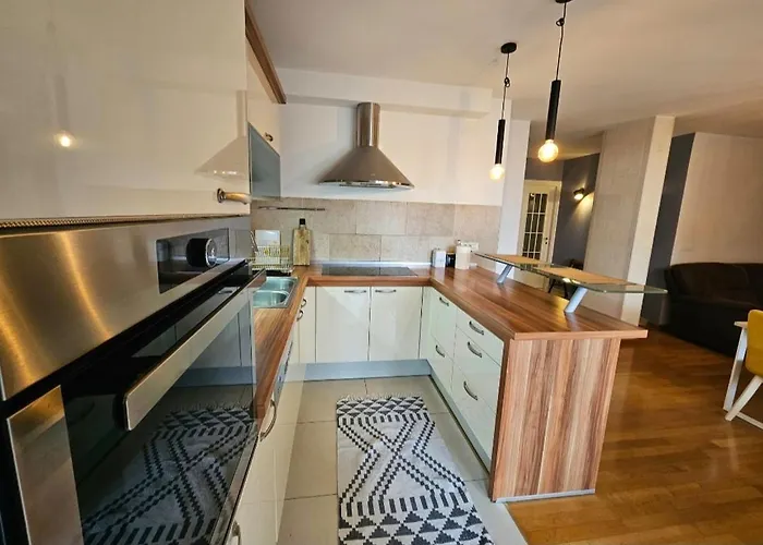 Apartament Beautiful Apartment, By Foot