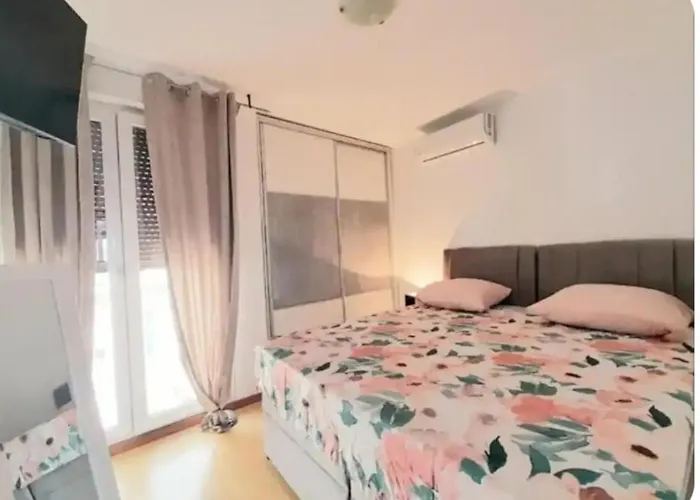Beautiful Apartment, By Foot Apartament