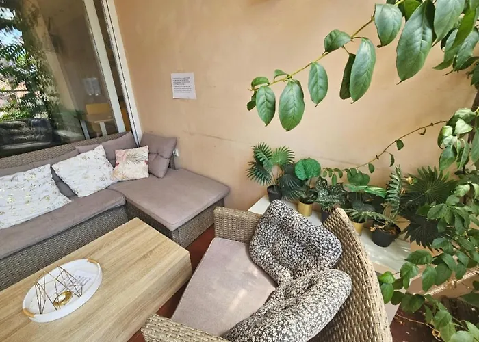 Beautiful Apartment, By Foot Daire Split