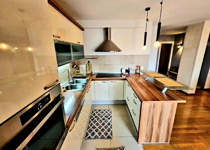 Beautiful Apartment, By Foot * Split