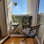 Beautiful Apartment, By Foot سبليت