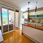 Beautiful Apartment, By Foot شقة سبليت