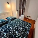 Beautiful Apartment, By Foot
